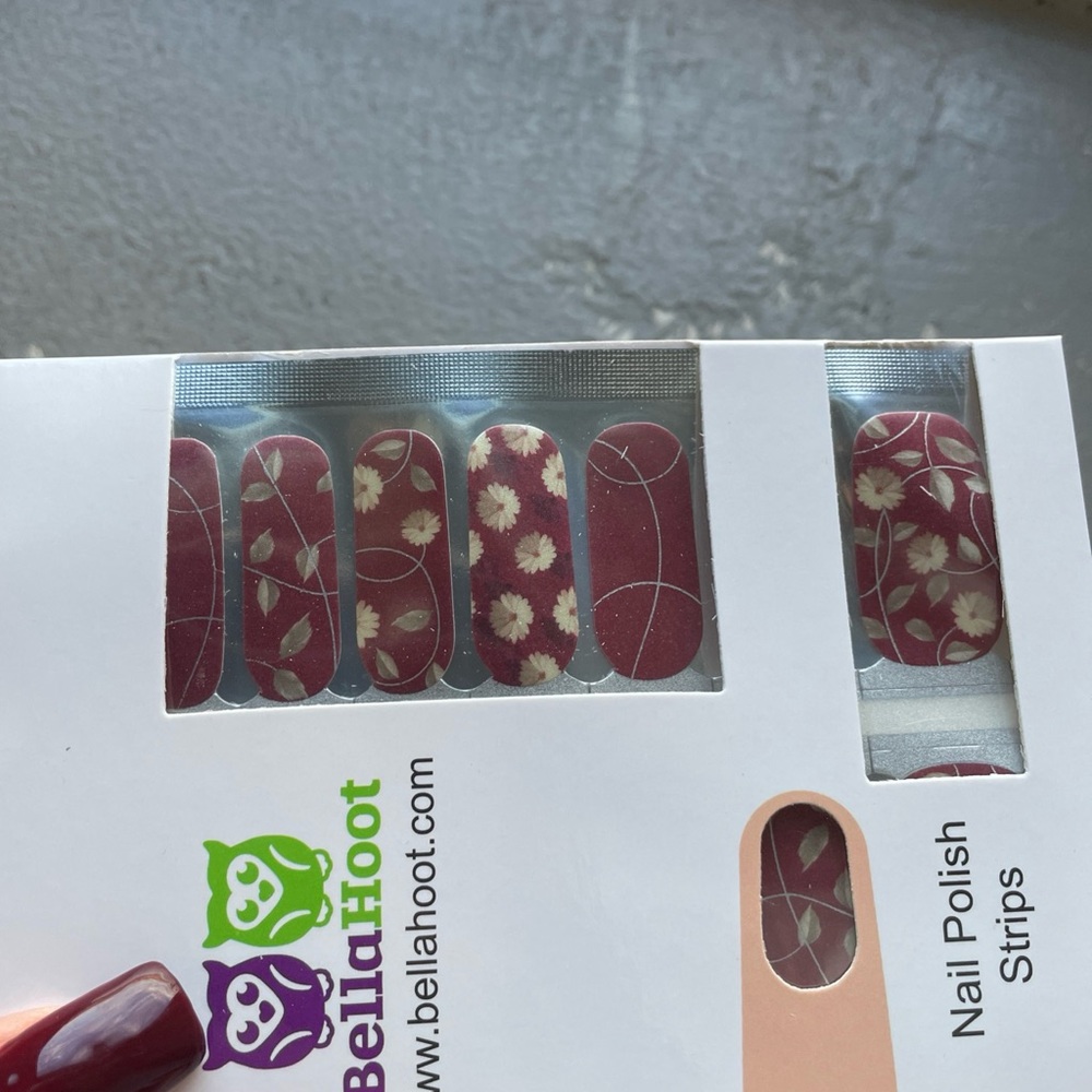 Floral Nail Polish Strips - Red